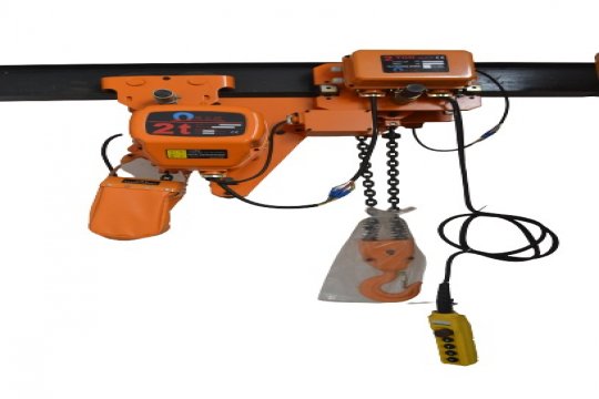 ELEKTRİKLİ ZİNCİRLİ VİNÇ 